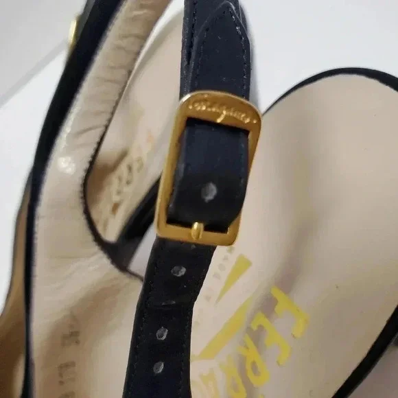 Salvatore Ferragamo Vintage Navy Blue Shoes Size 5.5
